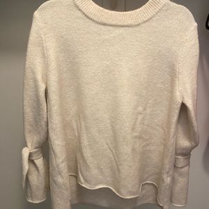 ! Zara sweater with sleeve details